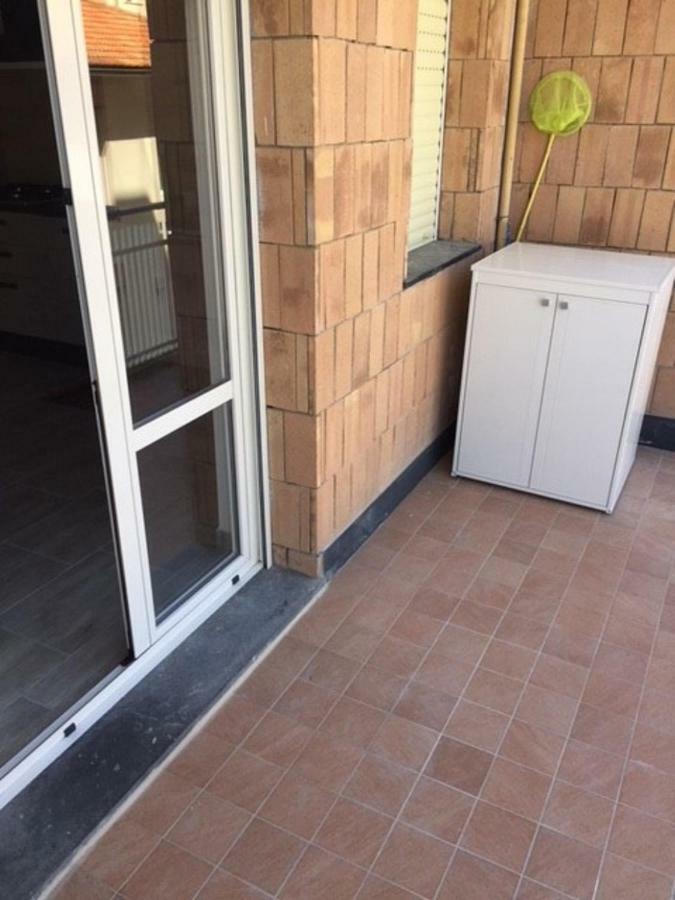 M&Y S House Vicino Alle Spiagge Лаваня Екстериор снимка